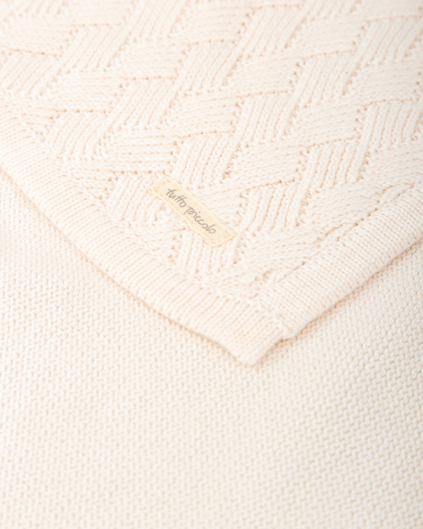 Tutto Piccolo Knitted Baby Blanket 1890W25